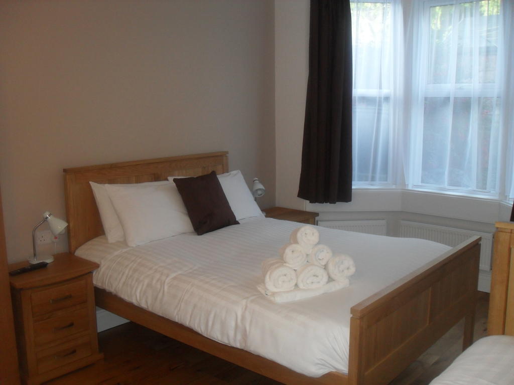 Albany Guest House Бат Номер фото