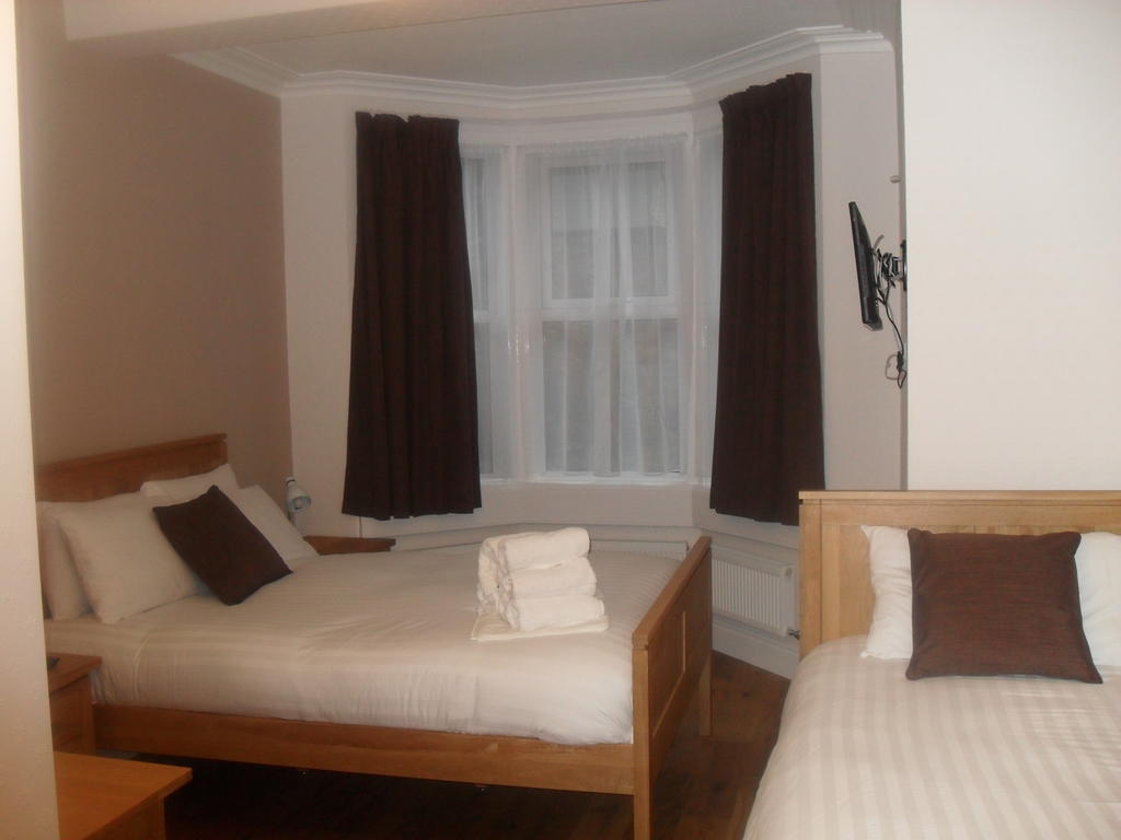 Albany Guest House Бат Номер фото